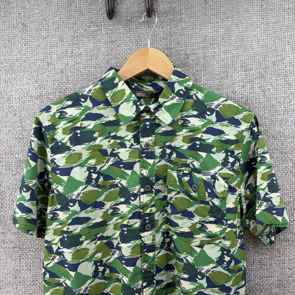 Stio Curtis Camp Shirt Mens S Green Camo Organic Cotton Stretch Button Down S/S